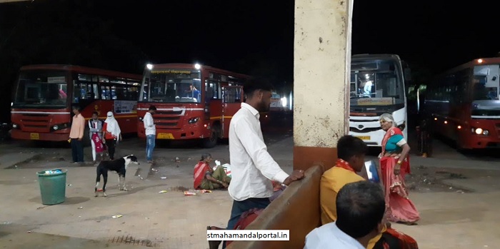 malkapur st bus stand yelane